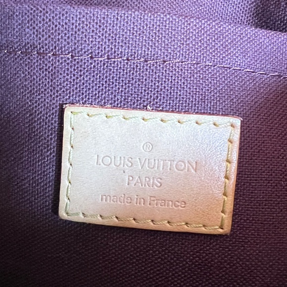 LOUIS VUITTON Monogram Favorite PM - Picture 7 of 11